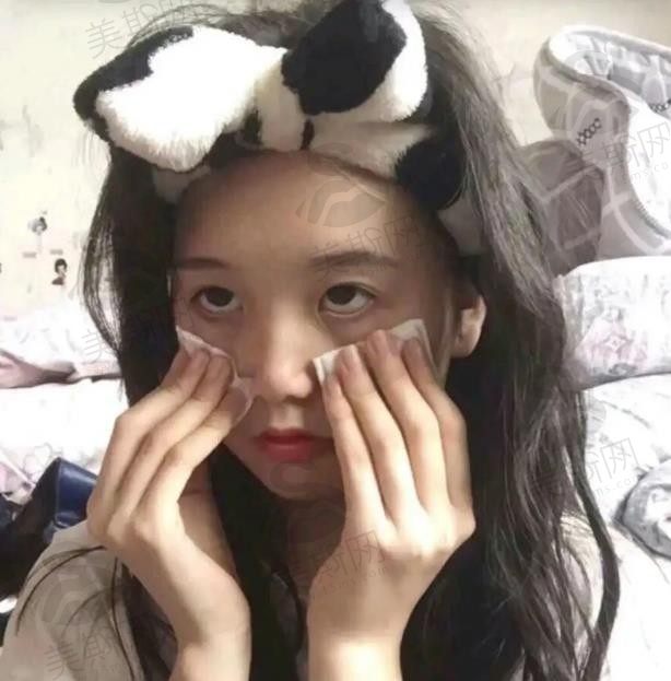 西西