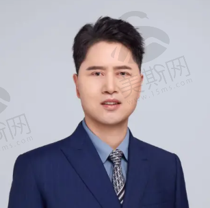 杨万忠