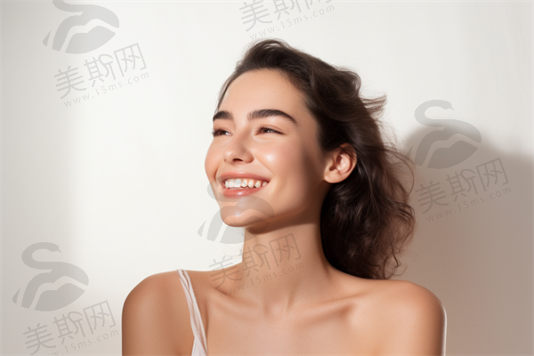 埋线双眼皮效果能维持多久？