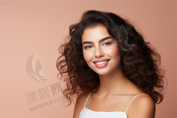 下巴整形手术费用会高吗？