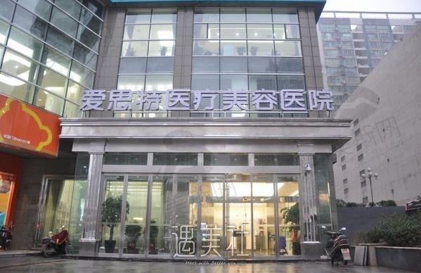 杨千里医生做鼻子怎么样？个人资料、坐诊医院、鼻综合案例