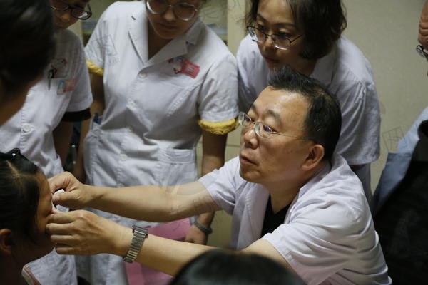 唇腭裂整形手术需要几次？揭秘手术次数与效果的关系，掌握修复关键！