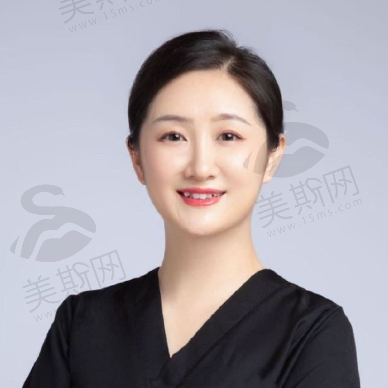 深圳艺星吕瑛的教育背景大揭秘：她凭啥在整形界站稳脚跟，实力细节全曝光