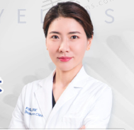师丽丽双眼皮修复多少钱？与王冀耕对比，收费差异大，成功率还超高！