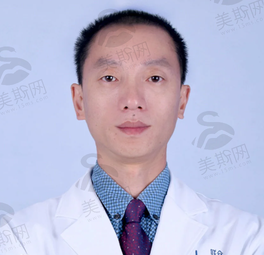 吴焱秋