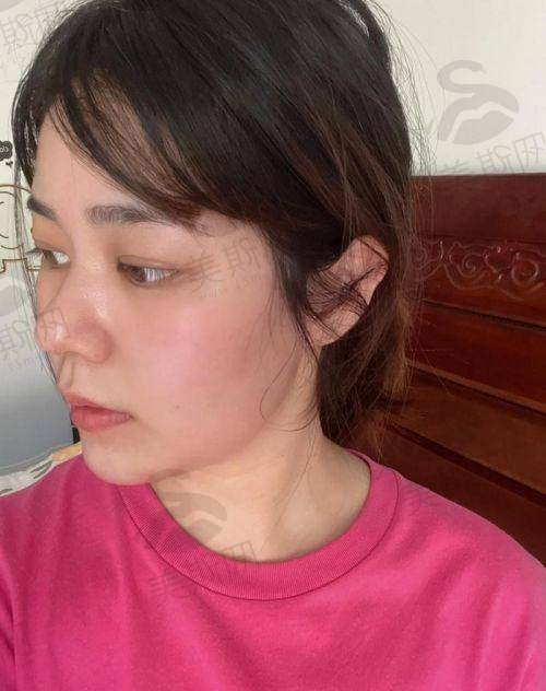 这些医生的价格情况如何