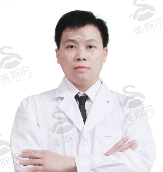 李波