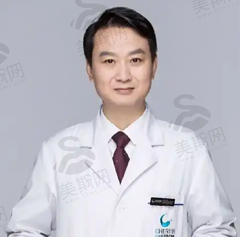 周洪星