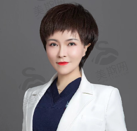 张蔚萱